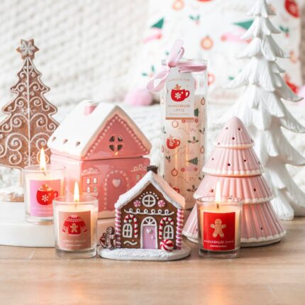 pink-gingerbread-house-cone-burner-3